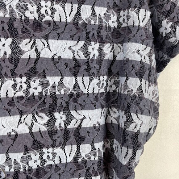 Matices Women Short Sleeve Floral Lace Pullover Top Shirt Sise L - Picture 6 of 6